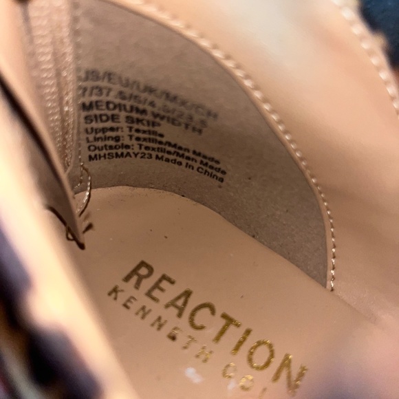 Kenneth Cole REACTION Women's Size 7M Side Way Low Heel Ankle Bootie Leopard - Picture 8 of 8